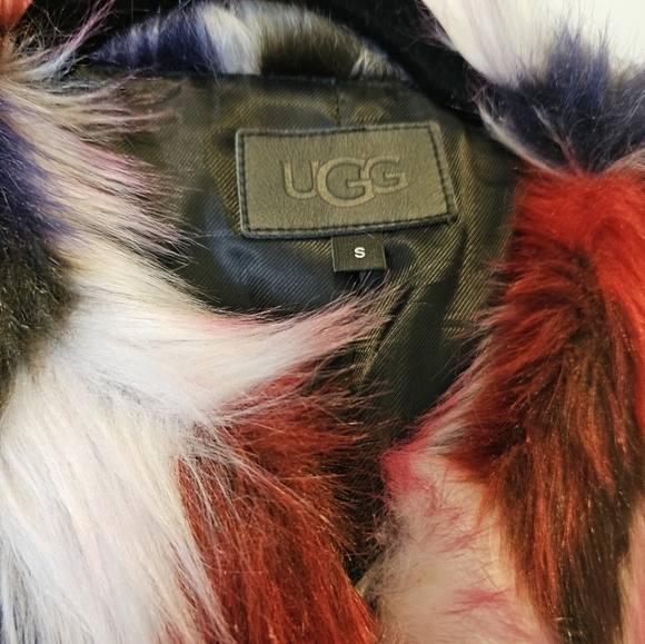 Ugg Faux Fur Crop Jacket - Picture 3 of 7